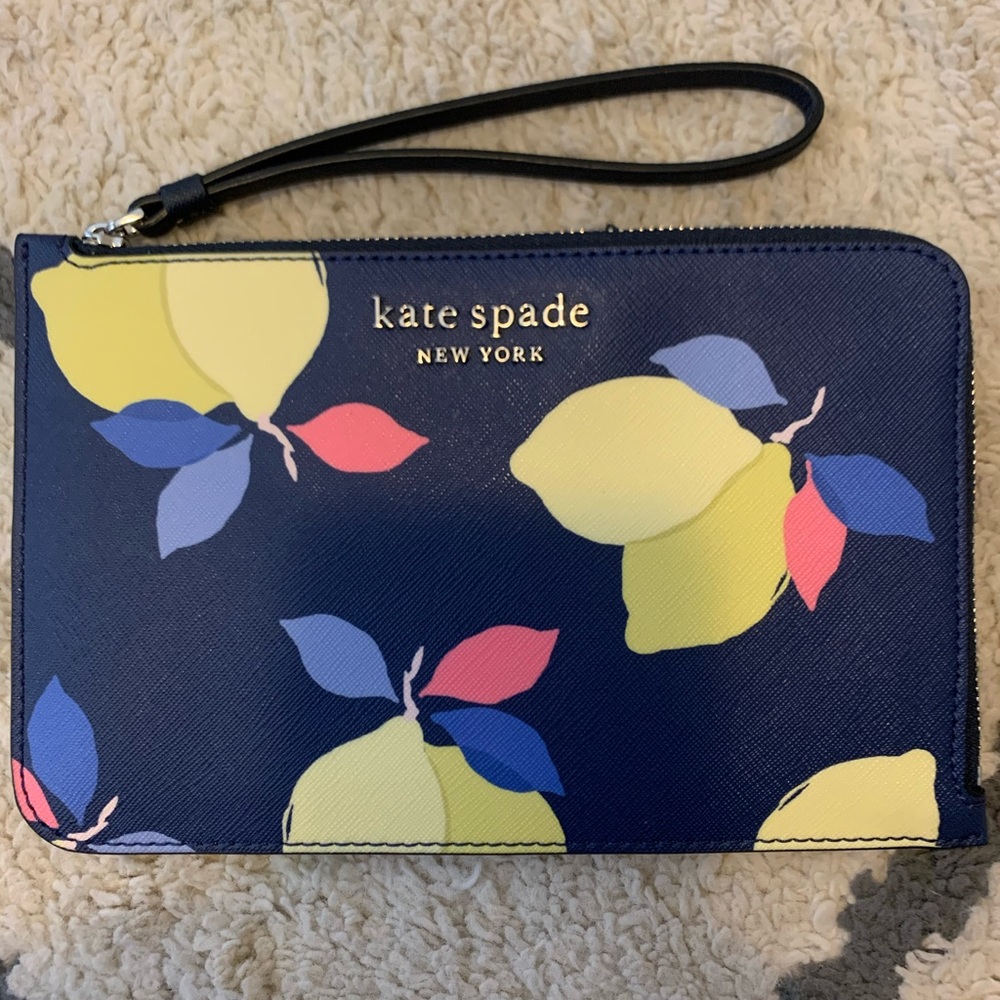 Kate Spade ♠️ Wristlet